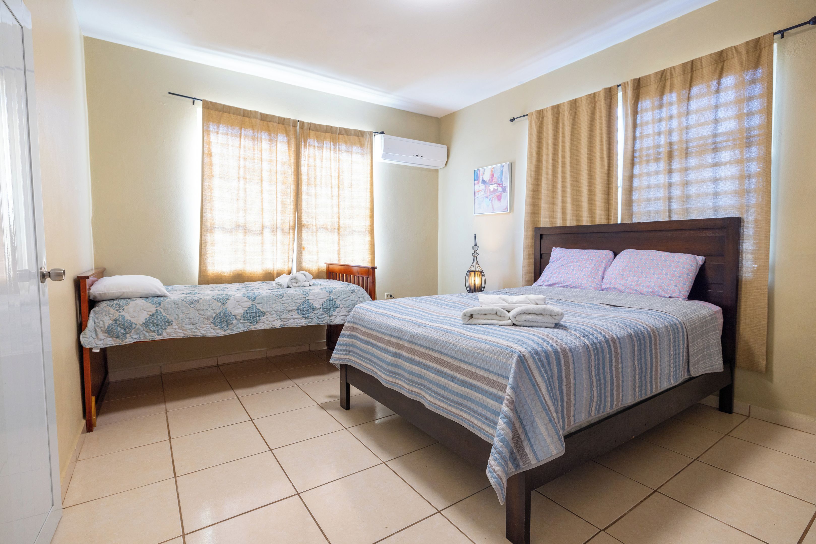 3 bedrooms, free WiFi, bed sheets