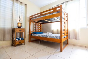 3 habitaciones, wifi gratis y ropa de cama 
