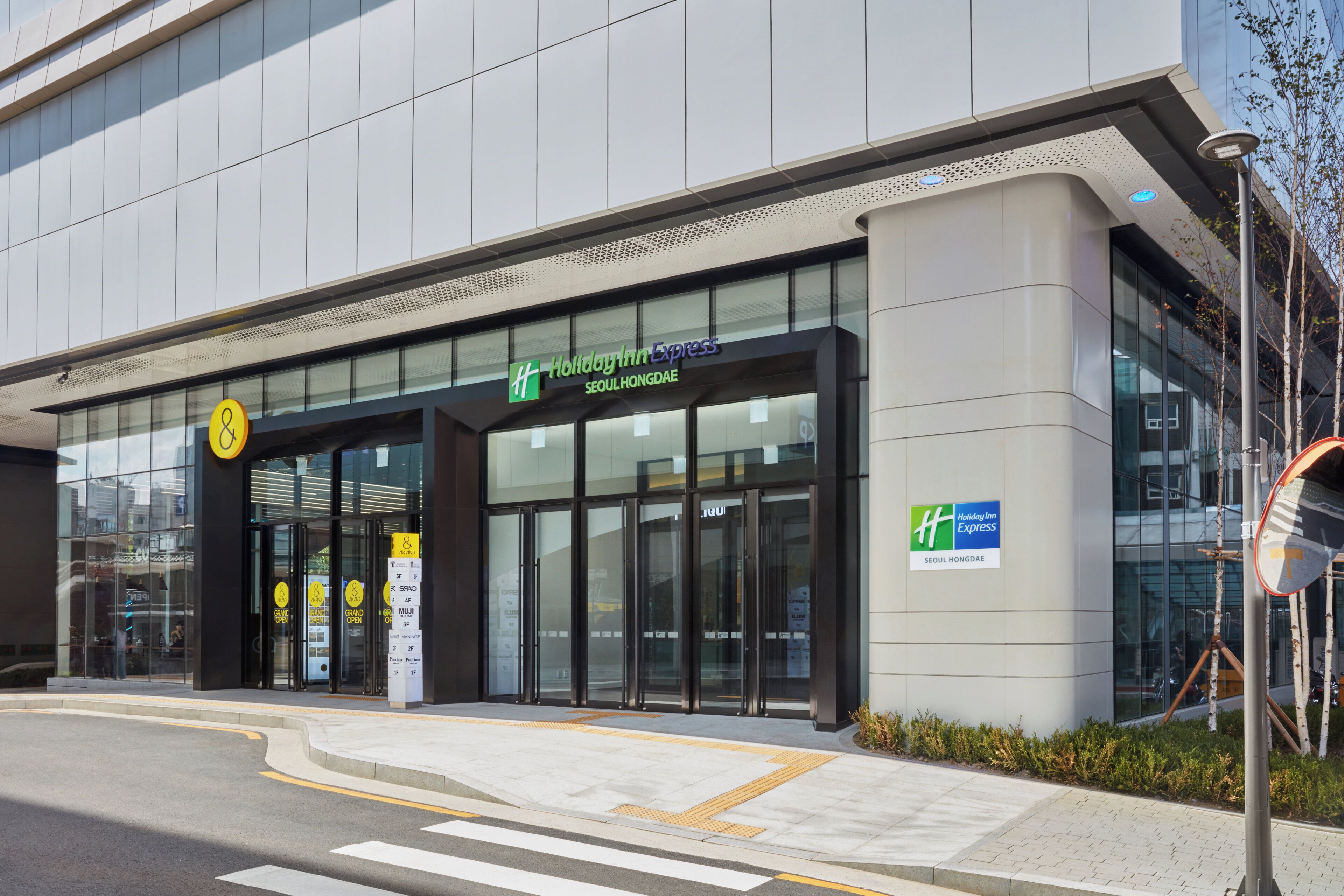 Photo - Holiday Inn Express Seoul Hongdae by IHG