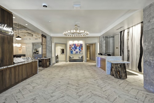 Hotel Indigo Kansas City - The Crossroads by IHG