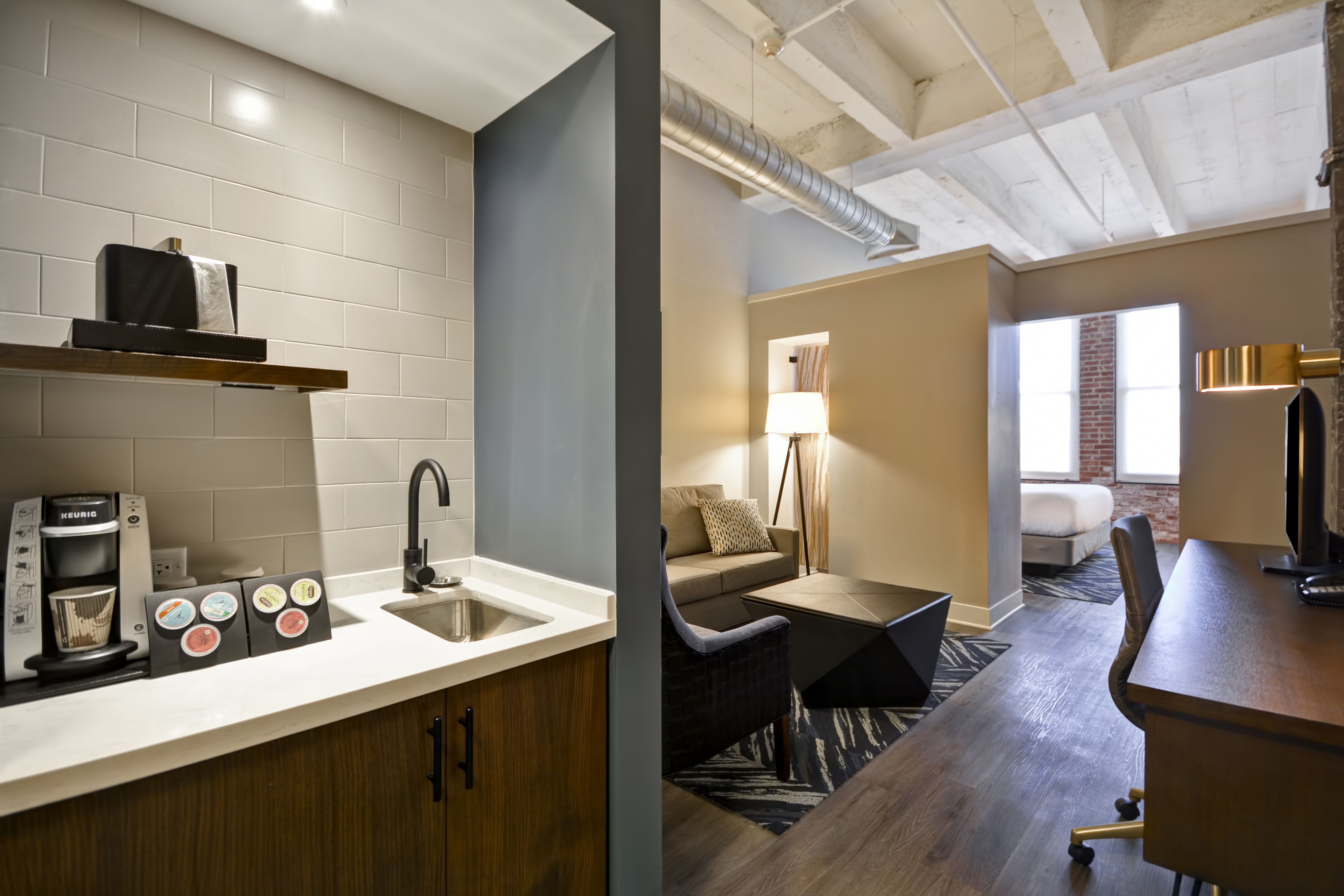 1 bedroom, down duvets, desk, iron/ironing board