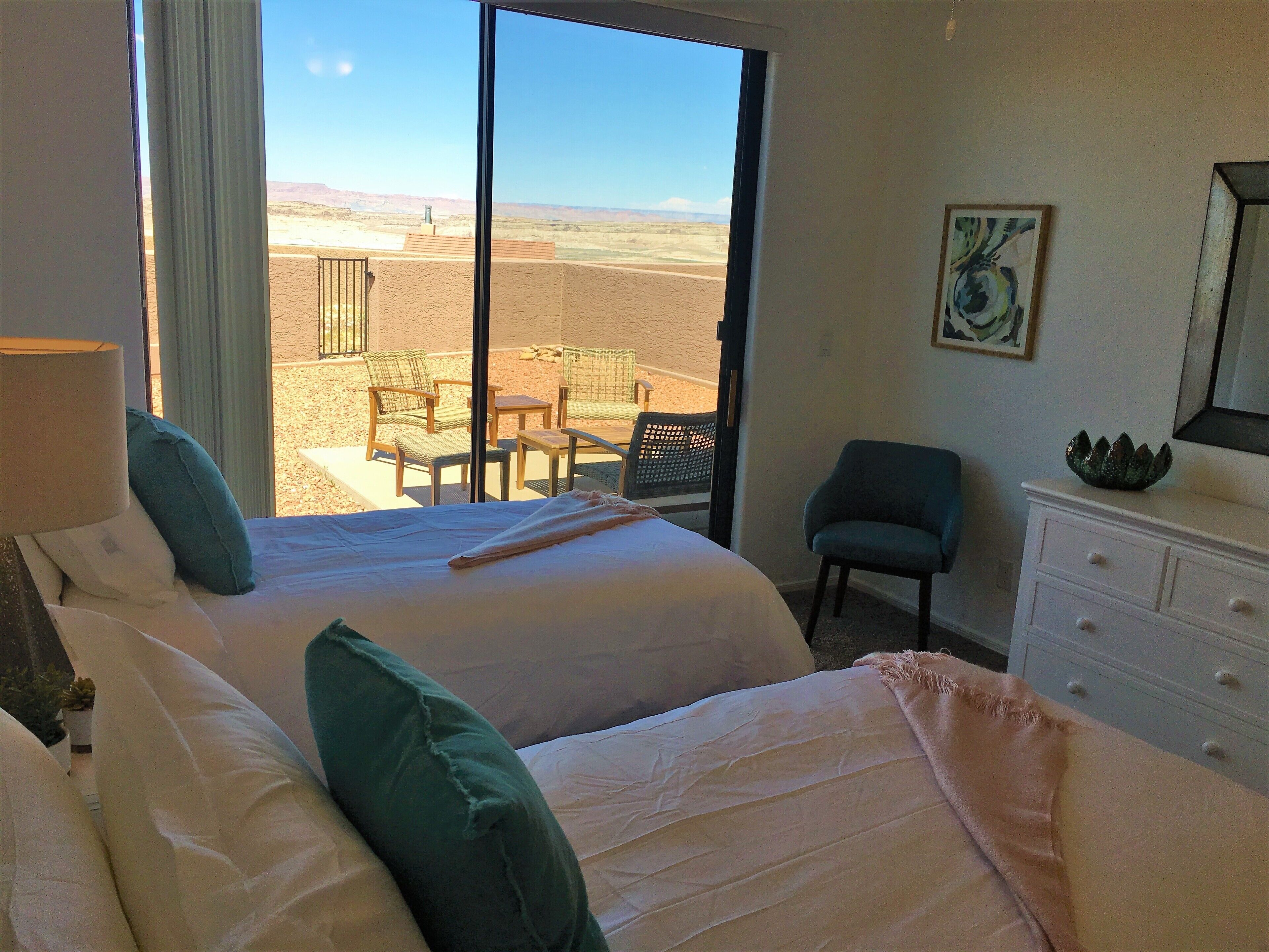 2 chambres, fer et planche à repasser, Wi-Fi gratuit, draps fournis