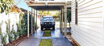 Francis Retreat - Echuca Holiday Homes