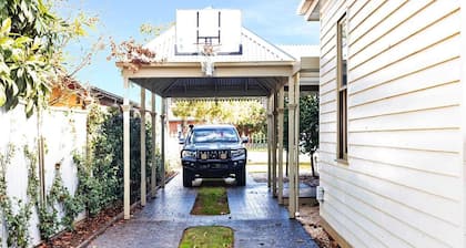 Francis Retreat - Echuca Holiday Homes