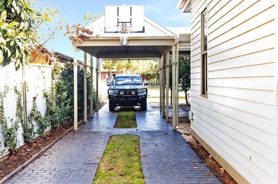 Francis Retreat - Echuca Holiday Homes