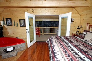 1 bedroom, Internet, bed sheets - Gatlinburg Cabin Free Tickets, Heart Whirlpool, Hot Tub, King Bed, Fast Internet (Gatlinburg)