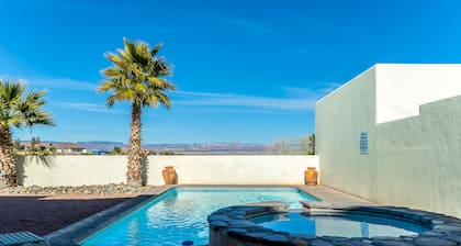 New Pebble Tech Pool & Manual timer on Spa, Red Rock Views @ 7J Ranch