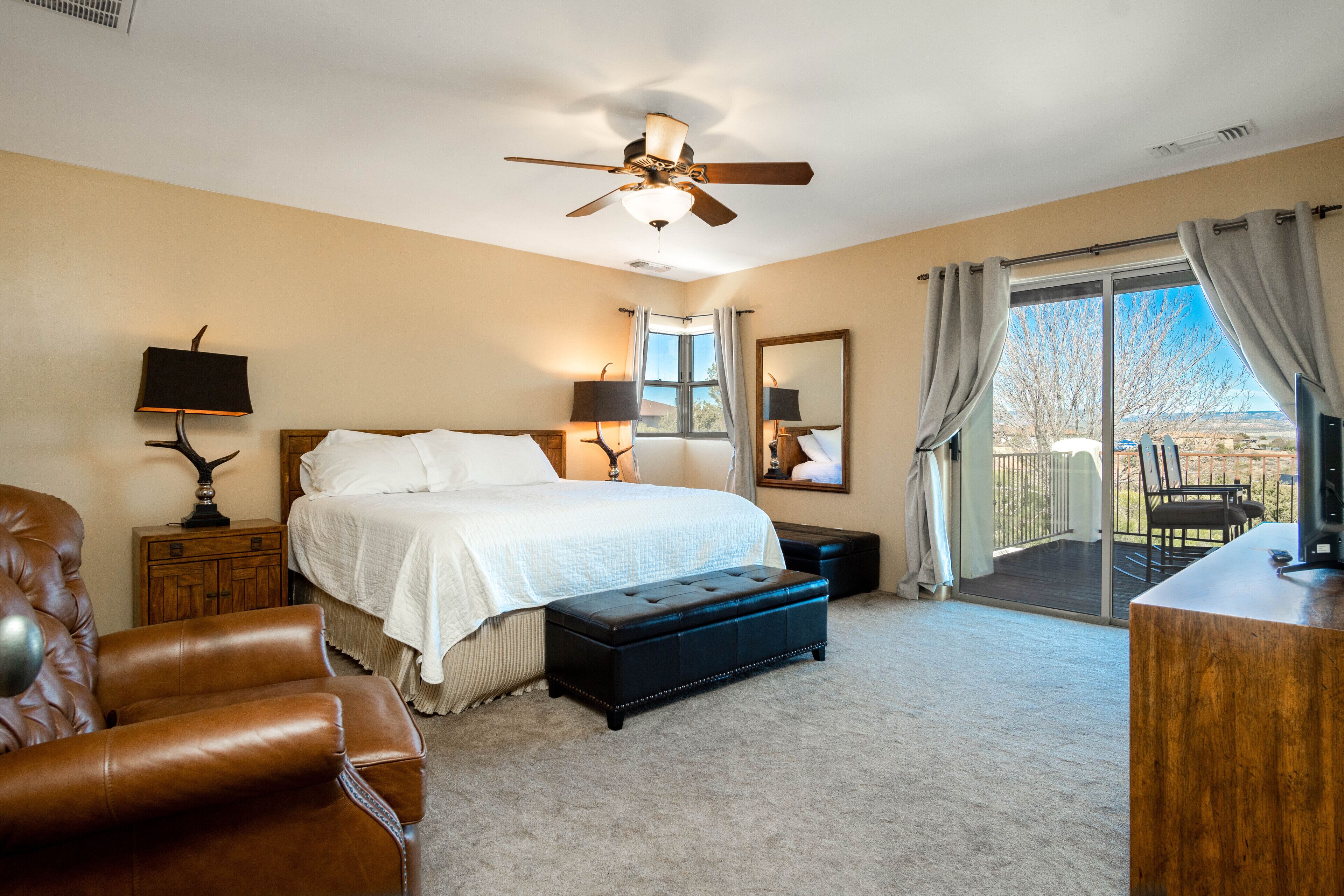 6 bedrooms, iron/ironing board, travel crib, WiFi (free)