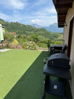 Outdoor dining - Villetta Ulivi Residence CA7 Holideal (Tremosine)