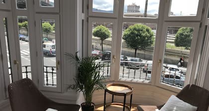 Apartamento en el centro de BILBAO a 5 min de Gran Via. E-BI-752.