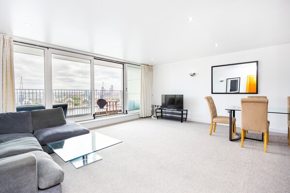 TV - PREMIUM APARTMENT BY EXCEL/O2 ARENA (London)