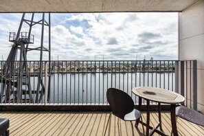 Outdoor dining - PREMIUM APARTMENT BY EXCEL/O2 ARENA (London)