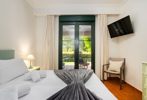 2 slaapkamers, een strijkplank/strijkijzer, gratis wifi, beddengoed