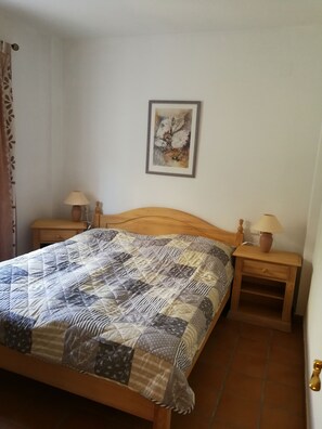 2 Schlafzimmer, Bügeleisen/Bügelbrett, Internetzugang, Bettwäsche