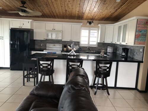 "Canal-Front Paradise in Big Pine Key-Relax &Explore the keys"