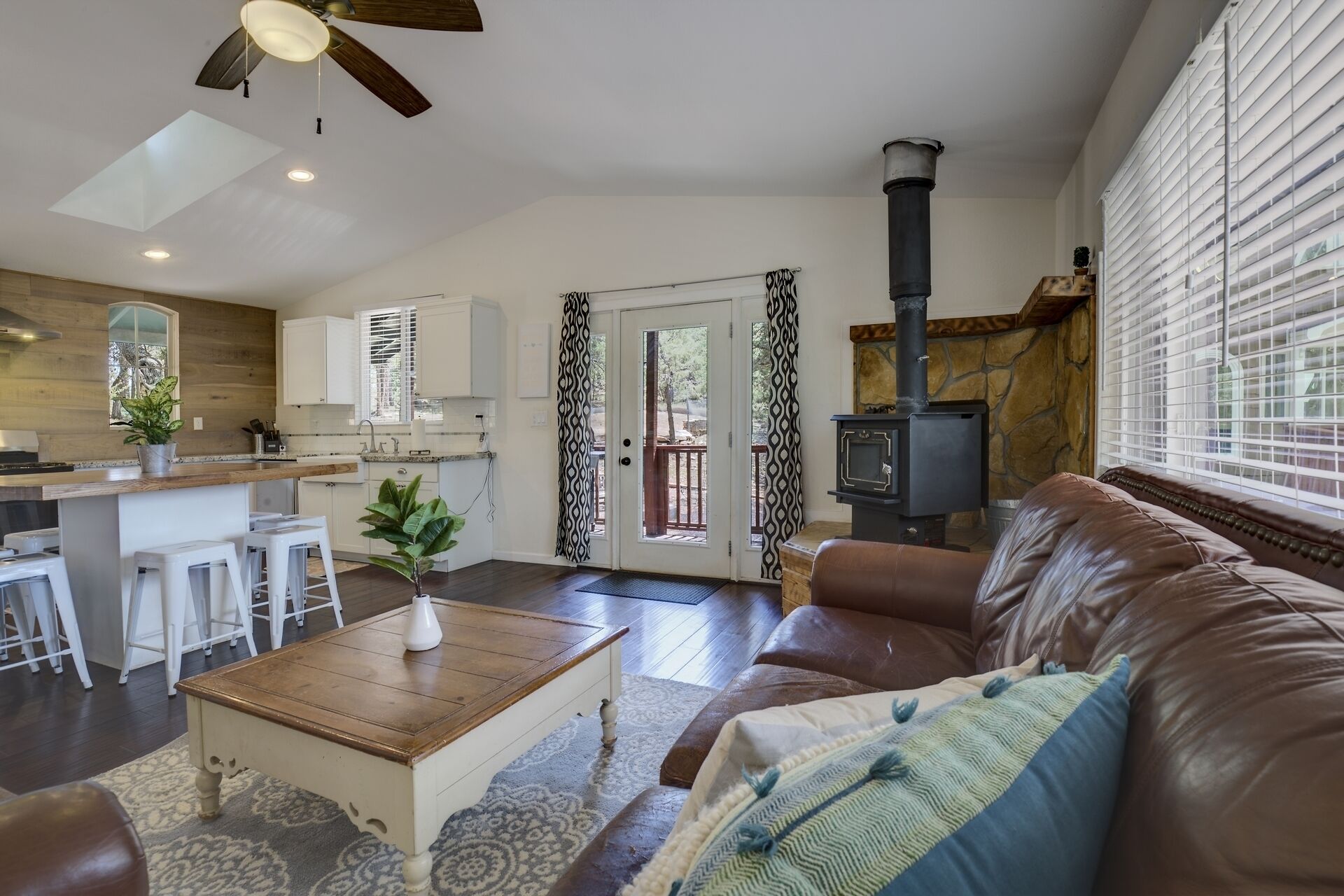 Top of the Rim Cabin + Tree House, Amazing Views!