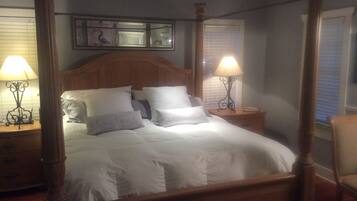 1 bedroom, pillowtop beds, WiFi, bed sheets