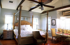 1 bedroom, pillow-top beds, WiFi, bed sheets