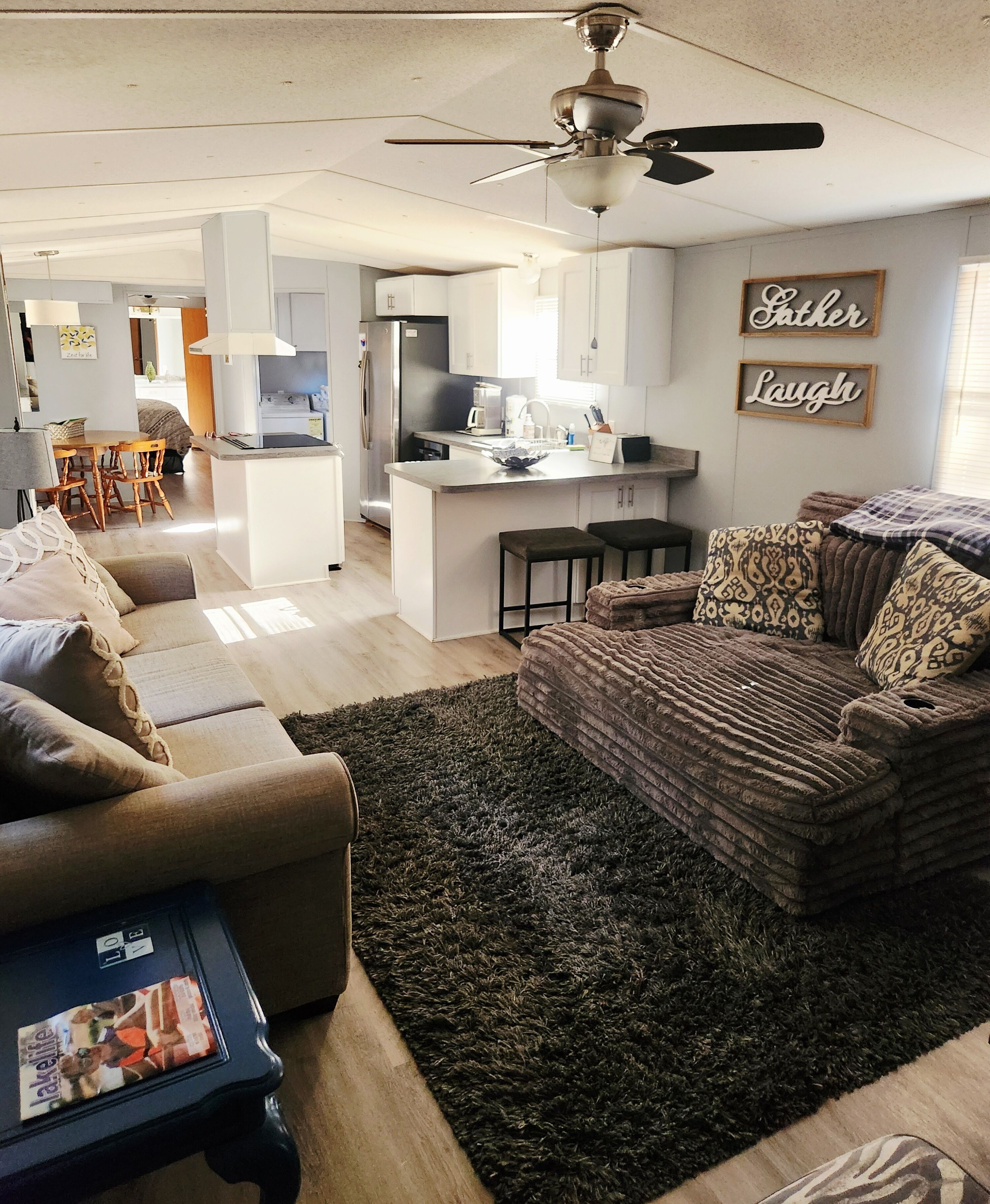 Smart-TV, DVD-spiller og stereoanlegg