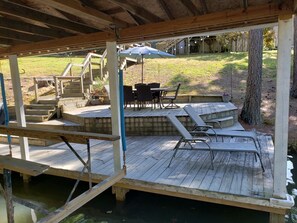 Outdoor dining - Beautiful Waterfront Home on Lake Gaston + Pontoon Rental Option (Henrico)