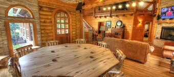 Private Fishing pond, Firepit, Waterfall, Creek, Grandchildren will love