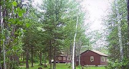 2 Bedroom Lakeside Cabin-Family Fishing Resort-Hayward WI-Chippewa Flowage