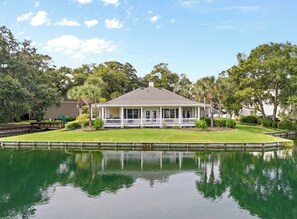 Exterior - Beach Walk -optional BIKES-Pool-Walk 2 PierVillage (Saint Simons Island)