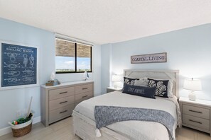 2 bedrooms, memory-foam beds, desk, free WiFi