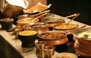 Comida y bebida