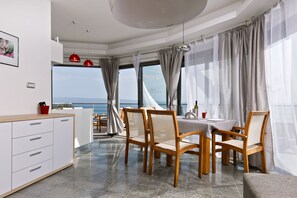 Babe. Superior Apartment with Panoramic Terrace | Eget kjøkken | Papirhåndklær