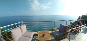 Babe. Superior Apartment with Panoramic Terrace | Balcony - Ark Beach Hotel (Split)