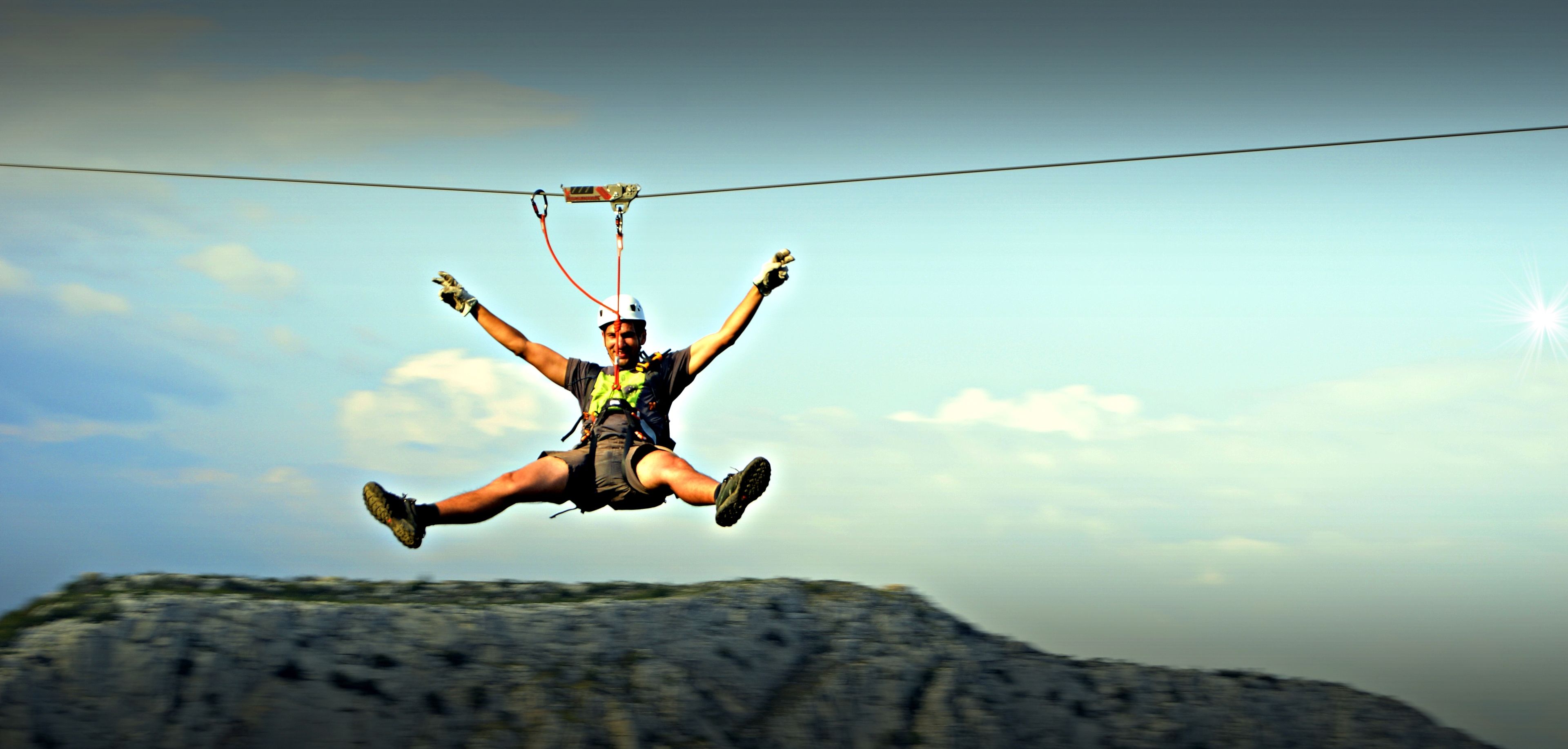 ropes course (team building)