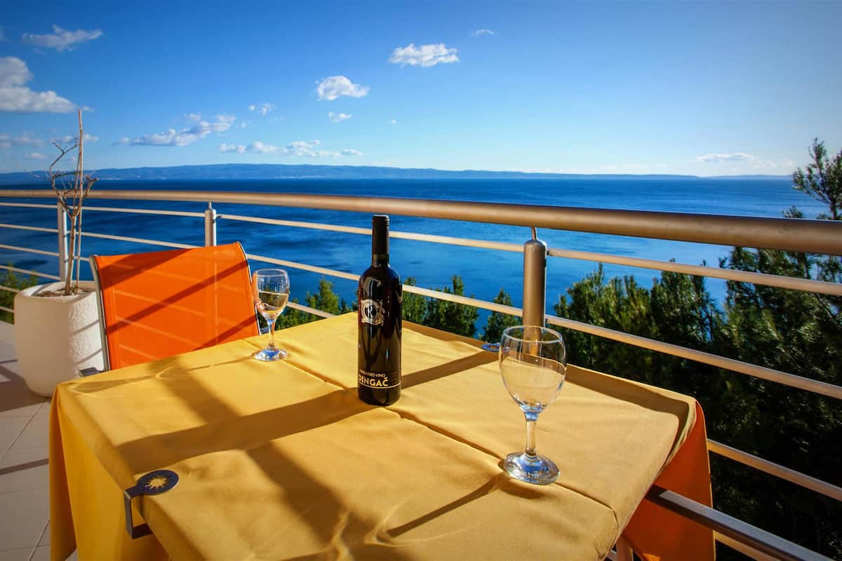Donkey. Sea View Apartment with Panoramic Balcony | Balcony