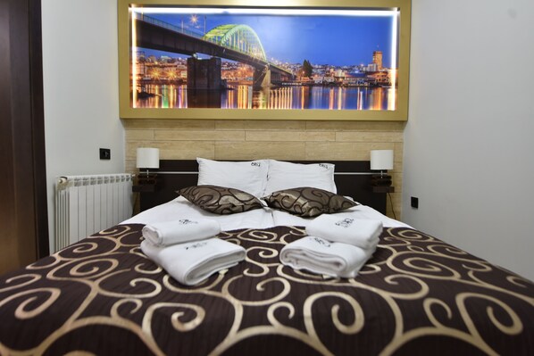 標準公寓 | 迷你吧、客房內保險箱、書桌、遮光布/窗簾