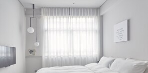 Elite Double Room | View from room - The Door Inn (Taipei)