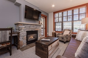 Smart TV, fireplace, DVD player, books - Modern Condo in Heart of Village, 1st floor, Steps to Gondola & all Amenities   (Mammoth Lakes)