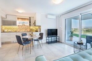 Flat-screen TV - Villa Oasis (Chania)