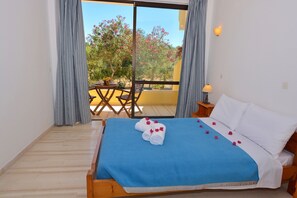 Classic Double Room, 1 Queen Bed, Beach View, Beachfront | Blackout drapes, free WiFi, bed sheets - Alexandra Apartments (Corfu)