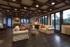 Lobby sitting area