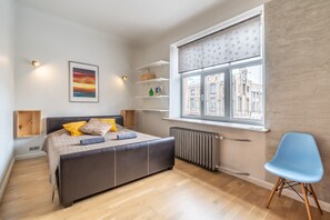 Deluxe Studio (12.5.)