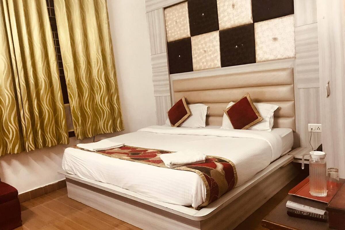 Quarto econômico | Cofres nos quartos, Wi-Fi de cortesia