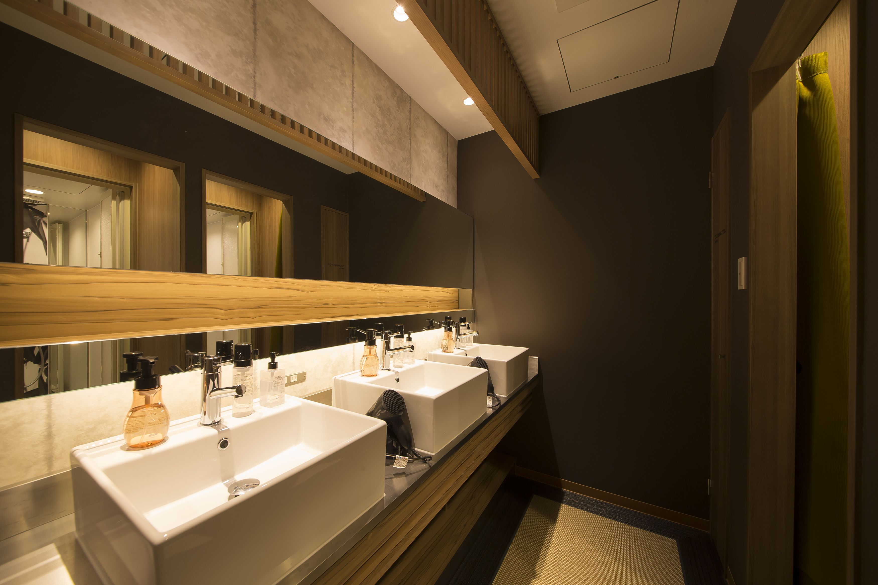 Photo - HOTEL Cargo Shinsaibashi