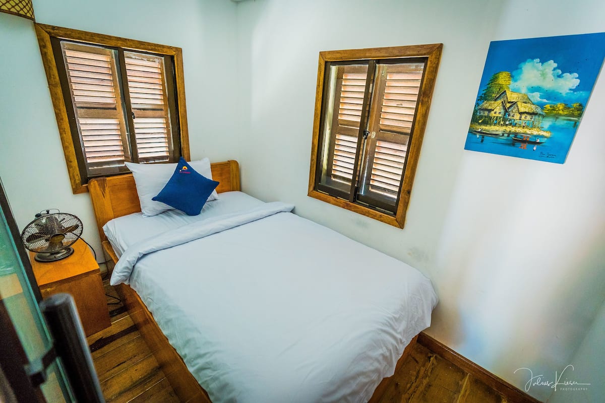 Habitación familiar | Caja fuerte, escritorio, cunas gratuitas y wifi gratis