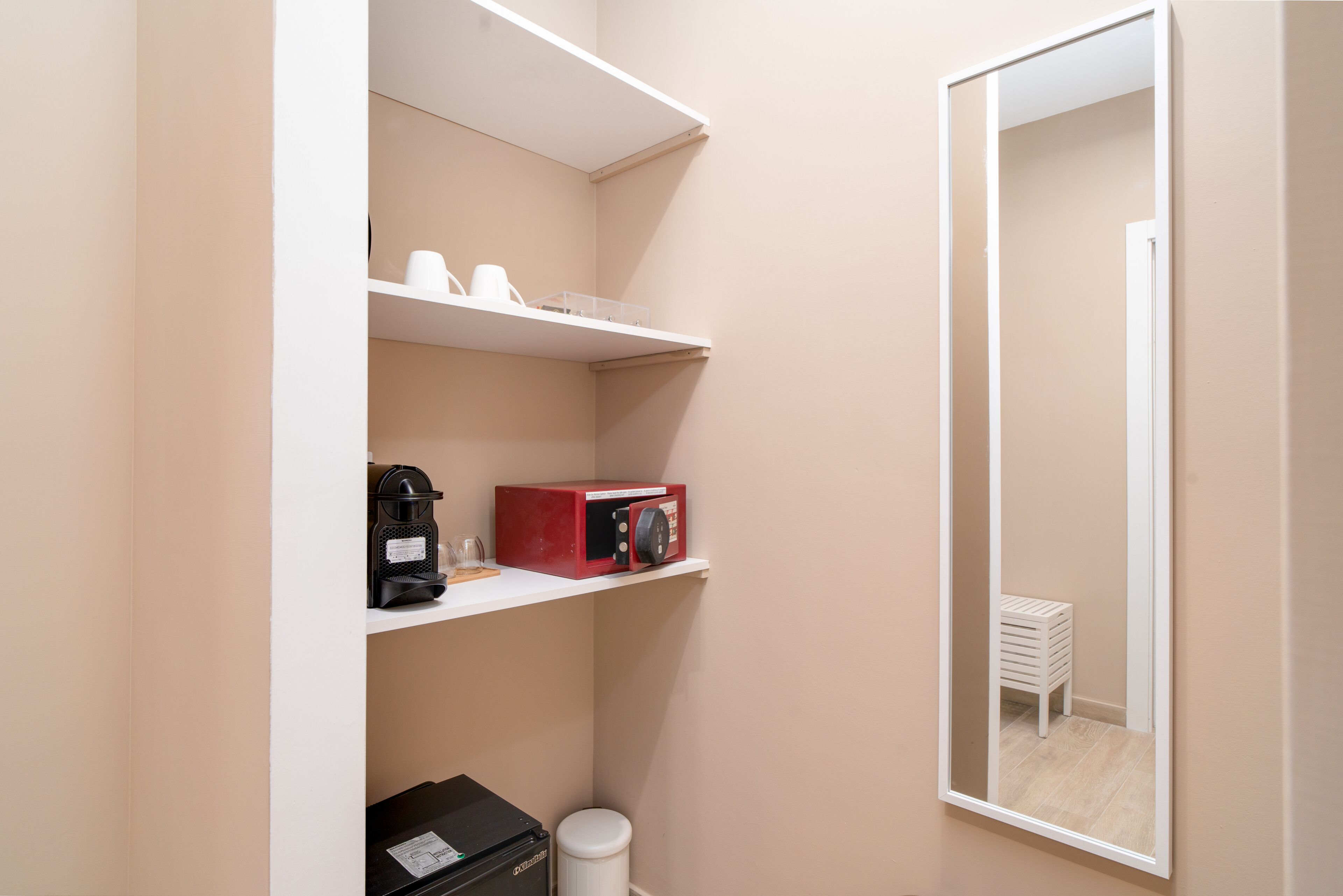 family room, sea view | 1 bedroom, frette italian sheets, premium bedding, pillow-top beds