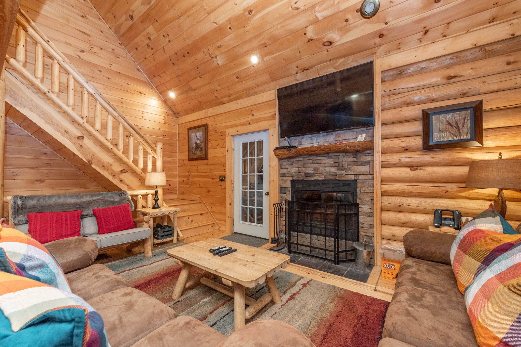 Shiver Me Timbers: Lake Area, Indoor Hot Tub, Summer State Park Access