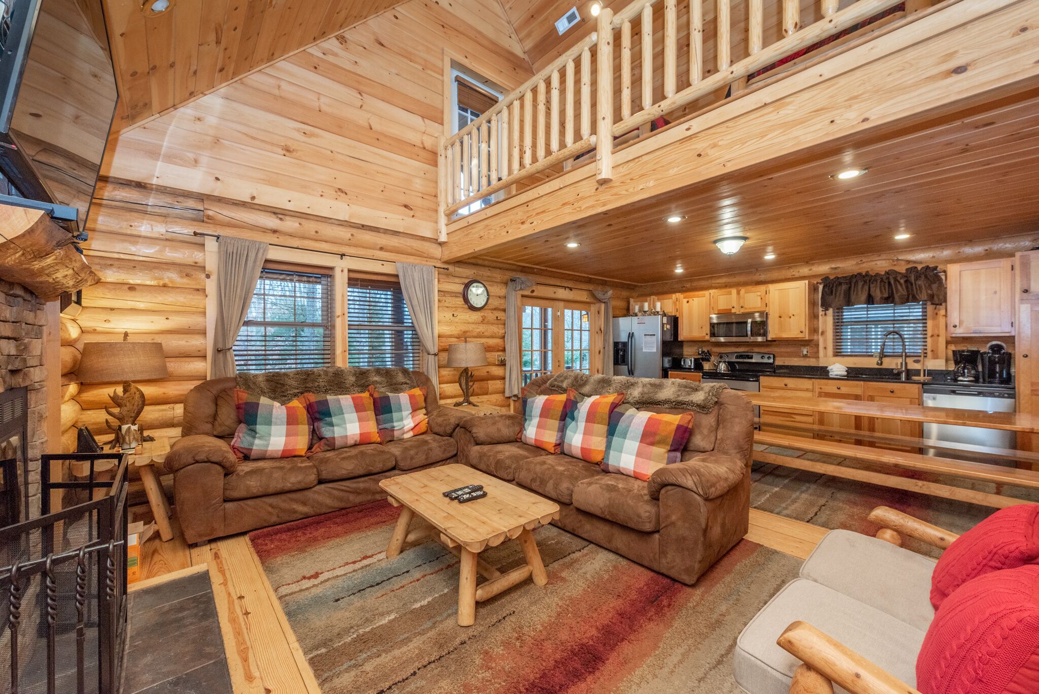 Shiver Me Timbers: Lake Area, Indoor Hot Tub, Summer State Park Access