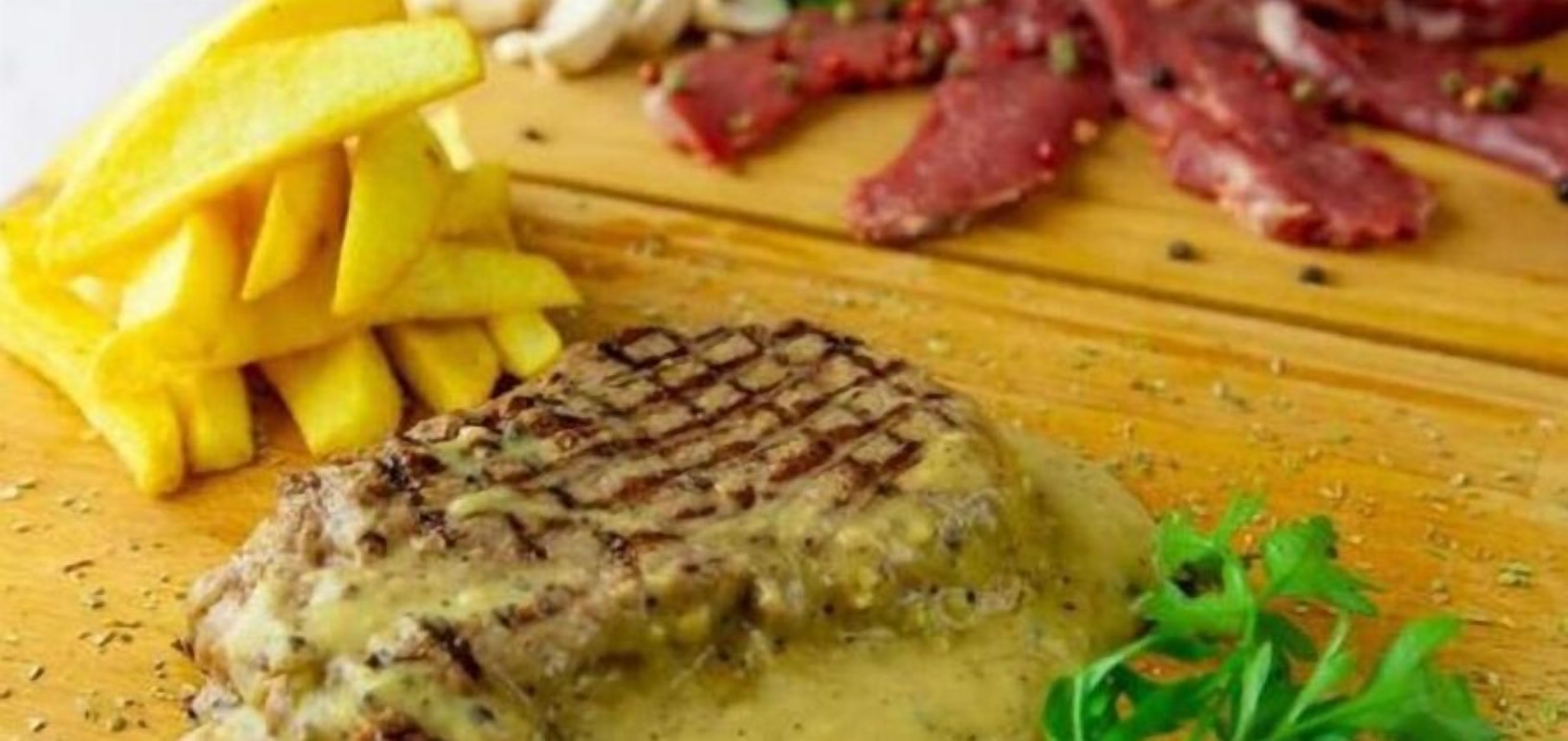 breakfast, lunch and dinner served