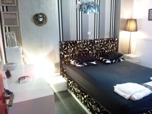 Deluxe Duplex, 3 Bedrooms - Greek Hospitality (Agioi Anargyroi-Kamatero)