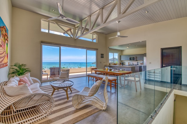 Télévision à écran plat de 42 pouces avec chaßnes numériques, télévision