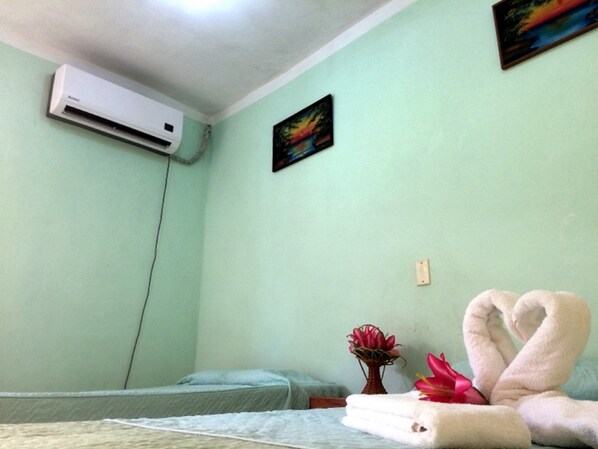 Standard Triple Room, Multiple Beds, Private Bathroom, Ground Floor | Desk